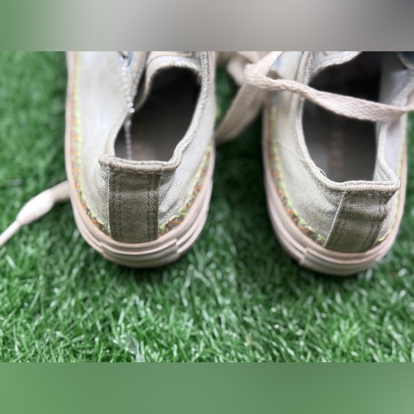 Converse All Star Kids Sneakers - Size 2‎ - Picture 4 of 10